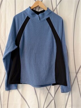 L.L. Bean Women’s XL Blue and Black cabincore y2k Waffle-Knit Turtleneck Sweater